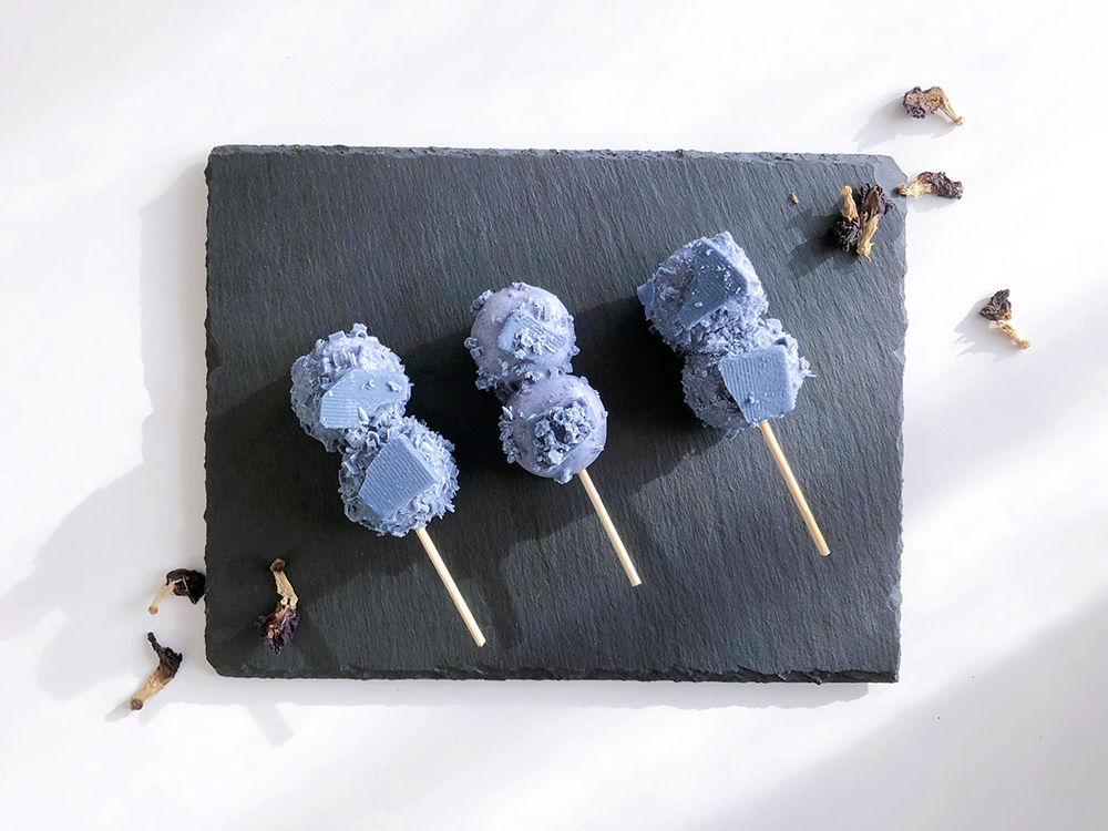 Blue chocolate dango recipe example